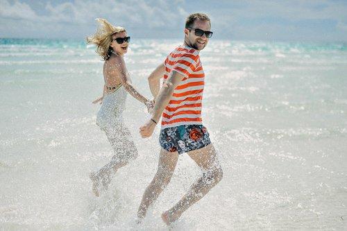 carousel-hero-element image-1