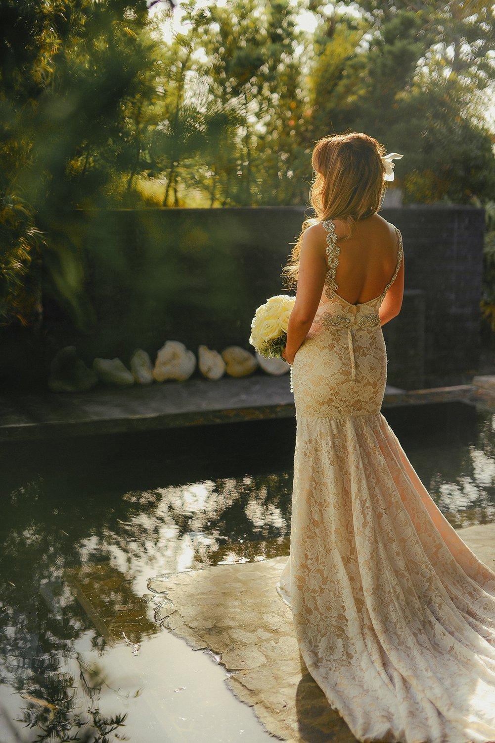 carousel-hero-element image-1